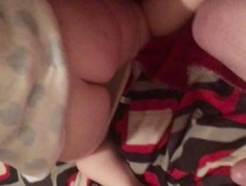 Молодая няня Невинность PAWG получает жесткие задницы, чтобы сохранить работу