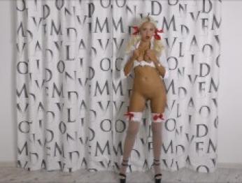 Школьница стриптиз Грязные разговоры Чулки фетиш