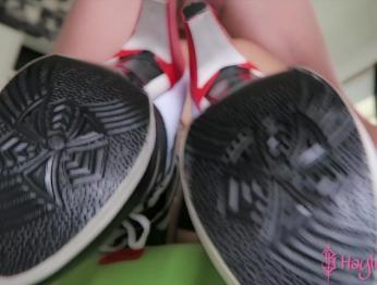 Харли Куинн принимает это во все дыры с камшотом на лицо 4K VDAY2018