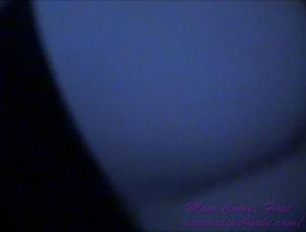 Мамаша разделяет ее кровать - Брианна Бич - мама приходит первой