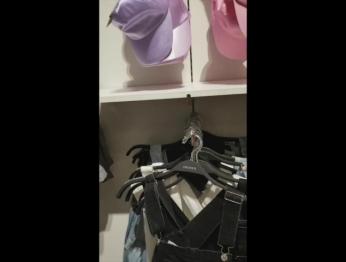 горячие молодые девчонки попадаются в примерочную