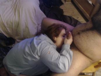 Мамы далеко, так что я сосу член отчима на День Святого Валентина - Люблю тебя, отчим