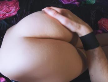 Tinder Date идет неправильно, когда он кончил в меня ...