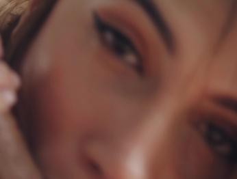 Беби Николь трахается и сквиртует на моем лице! P.O.V.