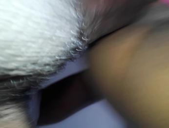 Я люблю, когда она идет дождь тяжелым по всему этому члену