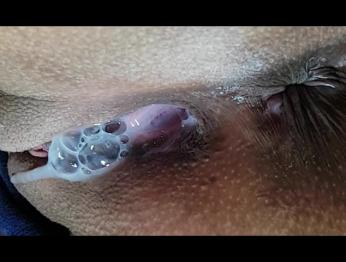 Удивительный!! она говорит мне, что хочет молока во влагалище.