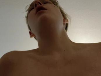 Новая рождественская традиция падчерицы - кремпай для оплодотворения!